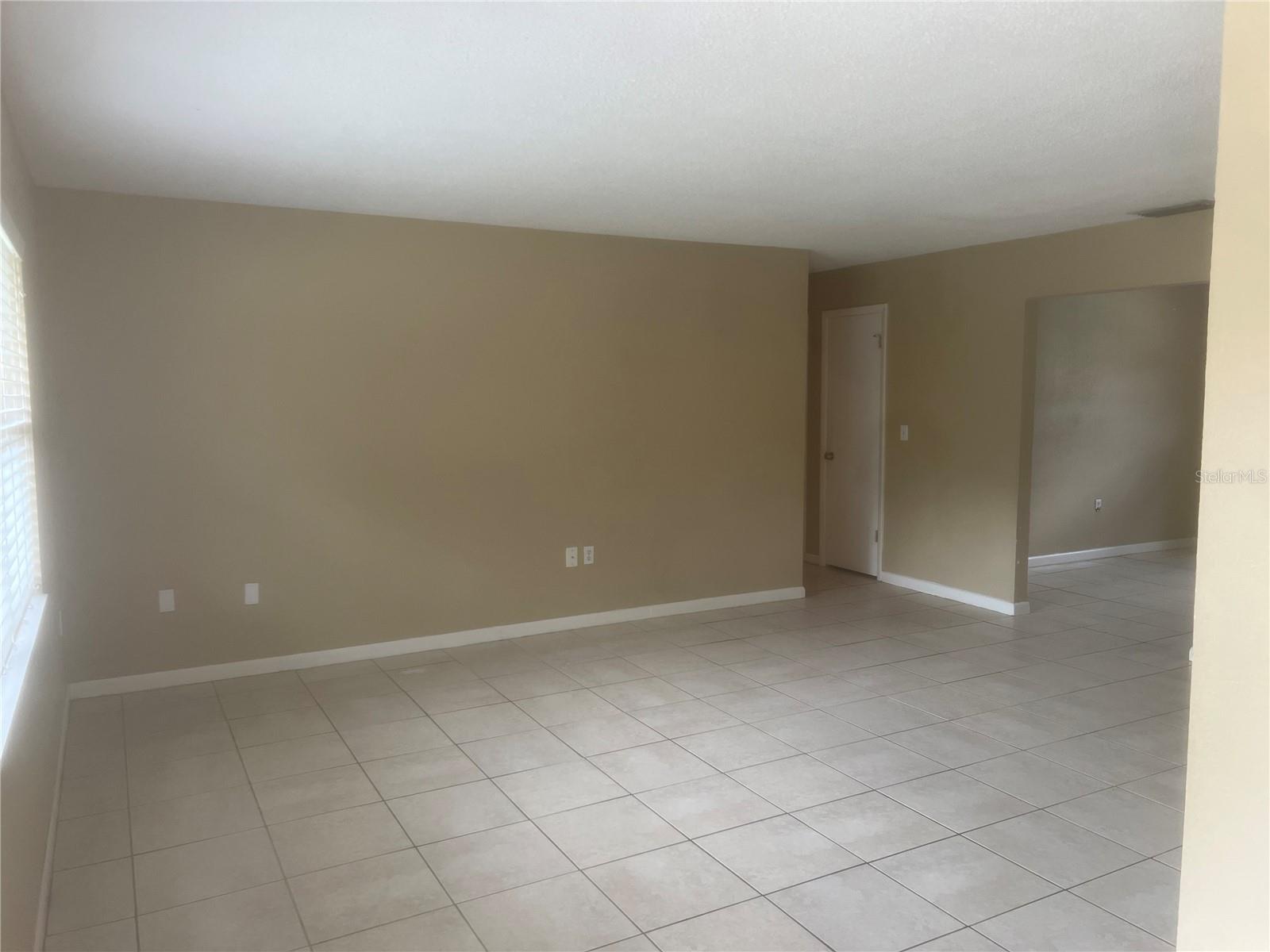 6029 CHRISTINA DRIVE W