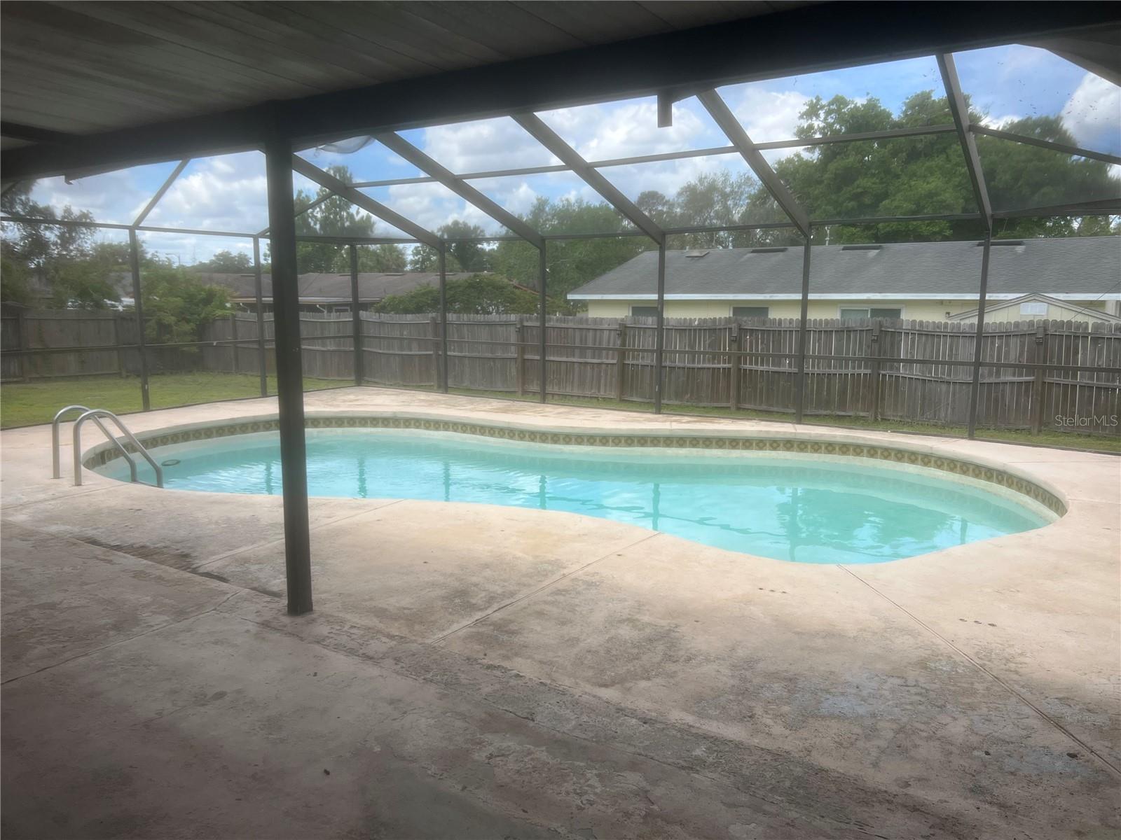 CHRISTINA SHORES - Residential