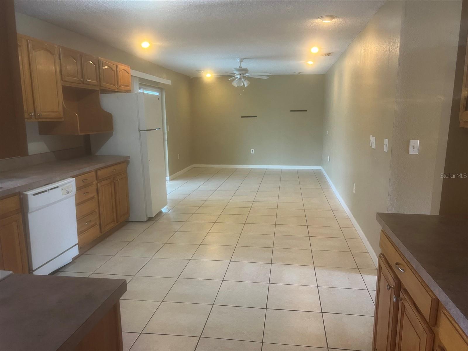 CHRISTINA SHORES - Residential