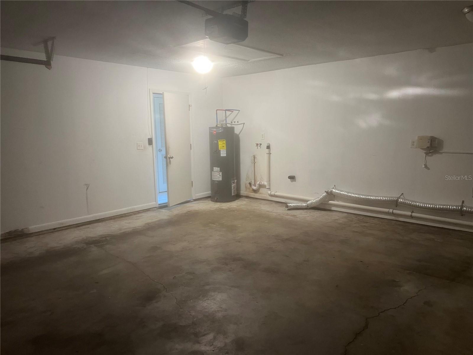 CHRISTINA SHORES - Residential