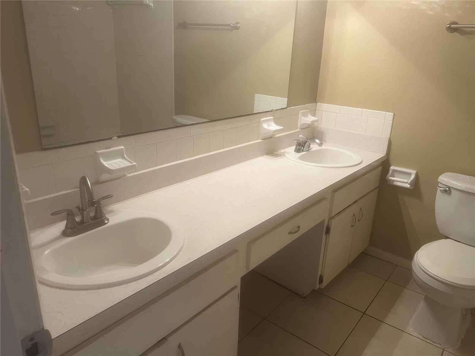 CHRISTINA SHORES - Residential