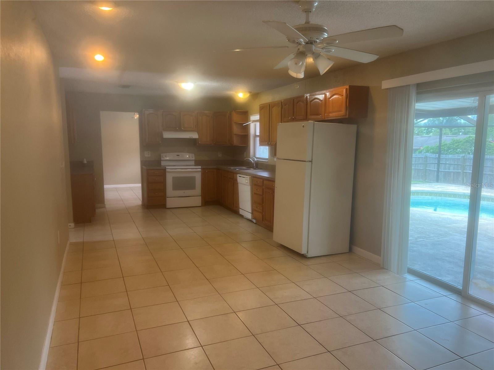 CHRISTINA SHORES - Residential