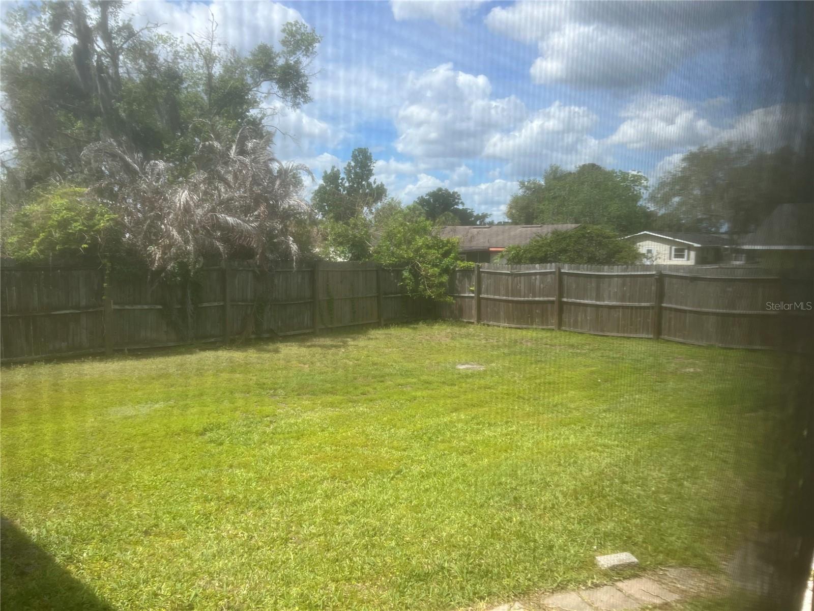 6029 CHRISTINA DRIVE W