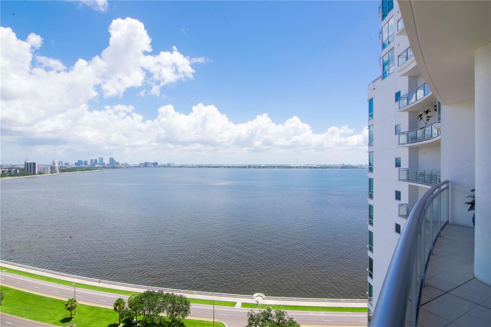 VIRAGE BAYSHORE - Residential