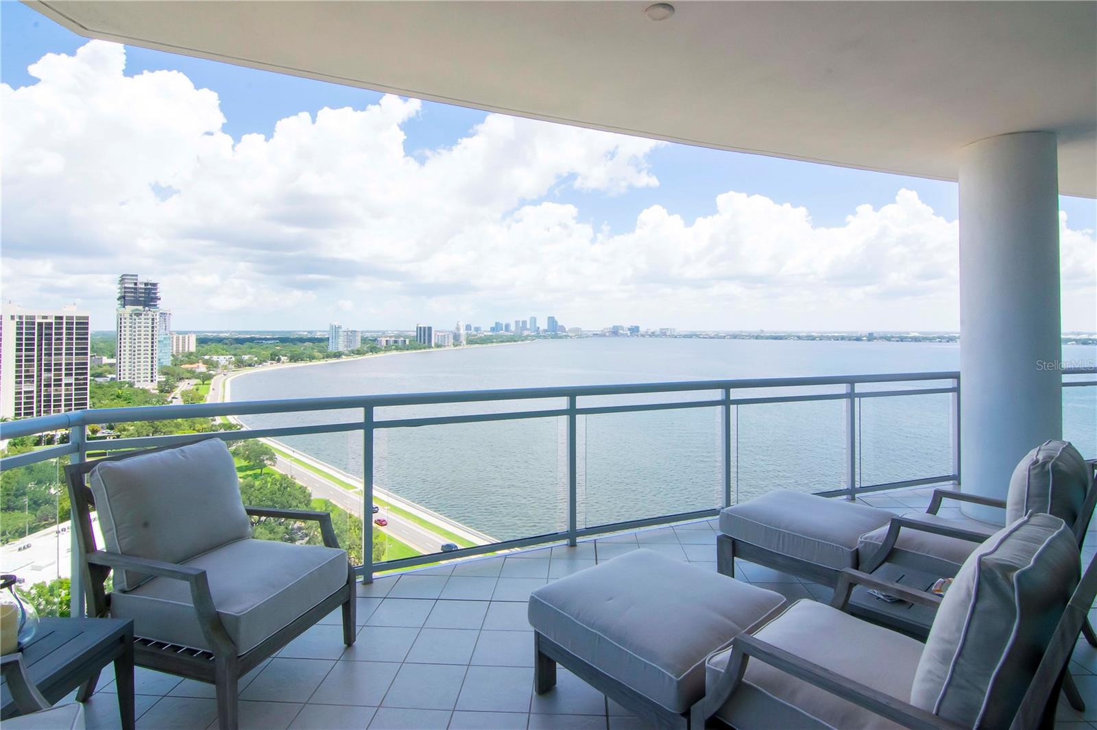 VIRAGE BAYSHORE - Residential