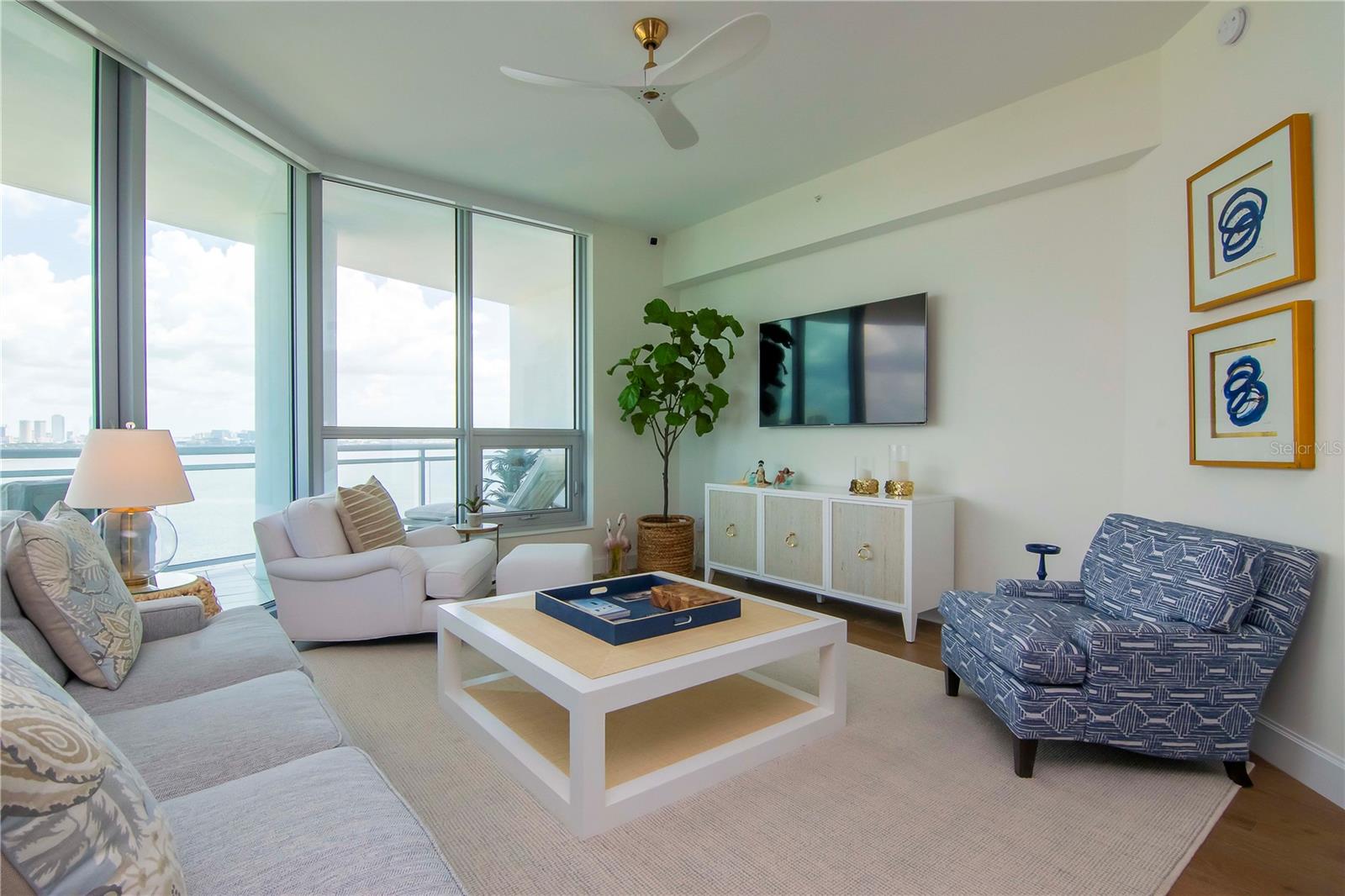 VIRAGE BAYSHORE - Residential