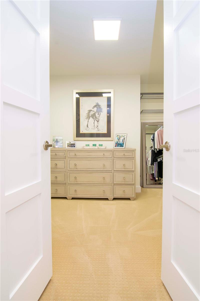 VIRAGE BAYSHORE - Residential