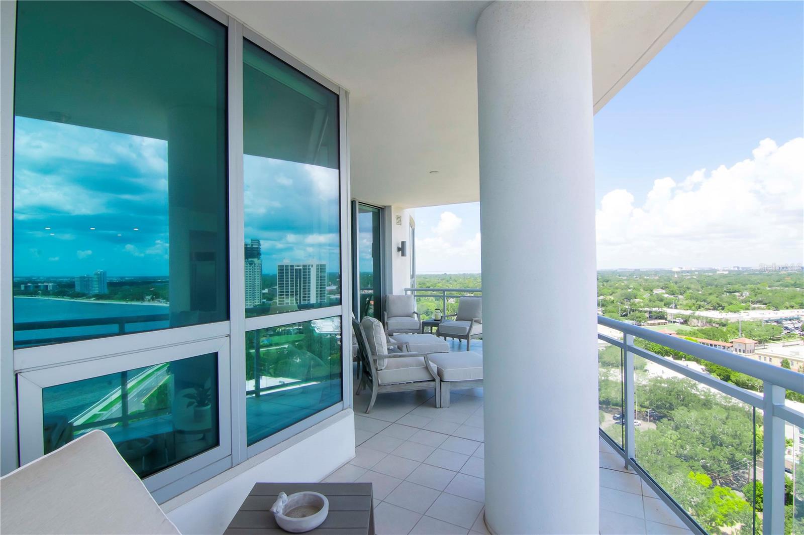 VIRAGE BAYSHORE - Residential