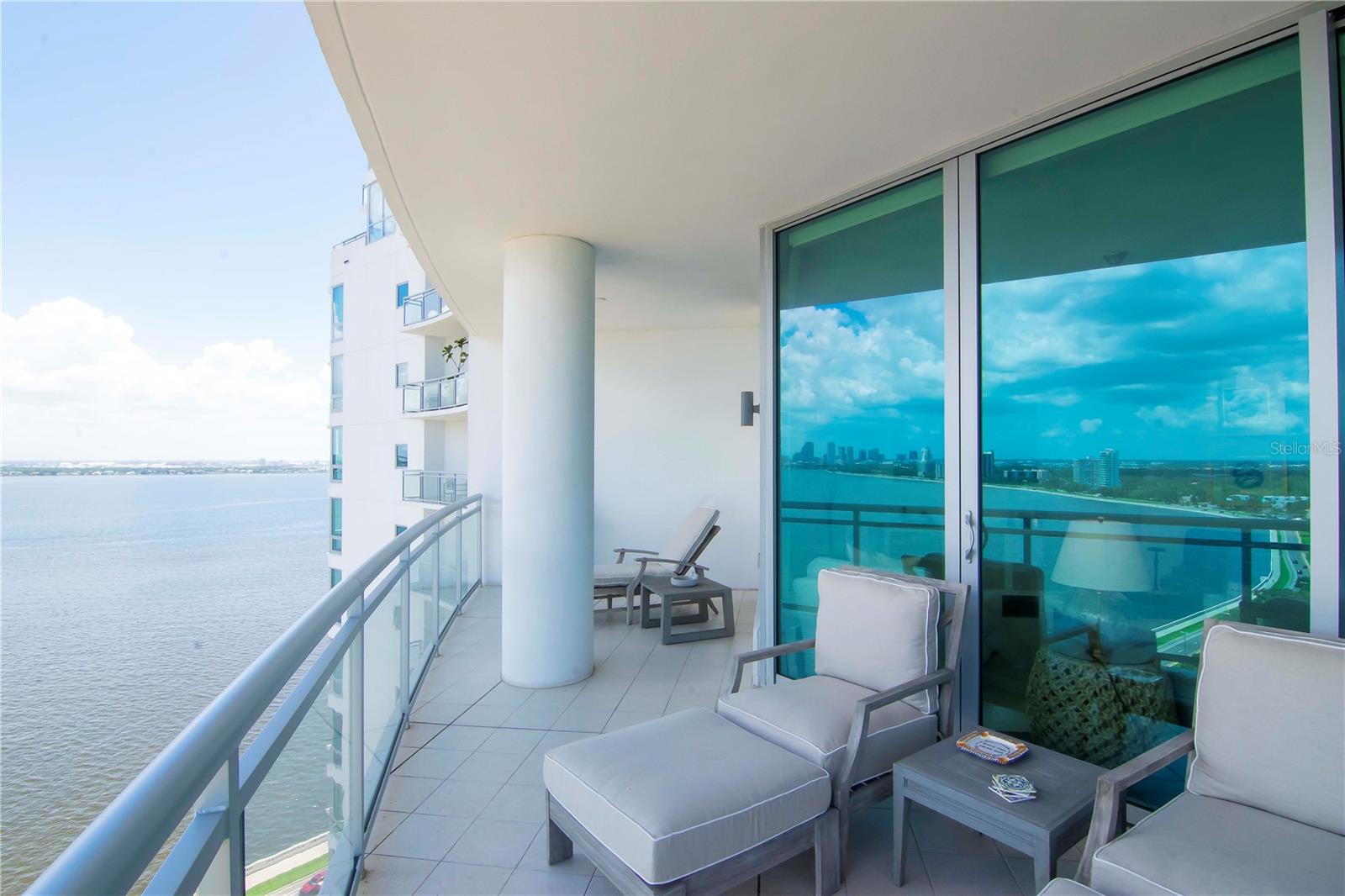 VIRAGE BAYSHORE - Residential