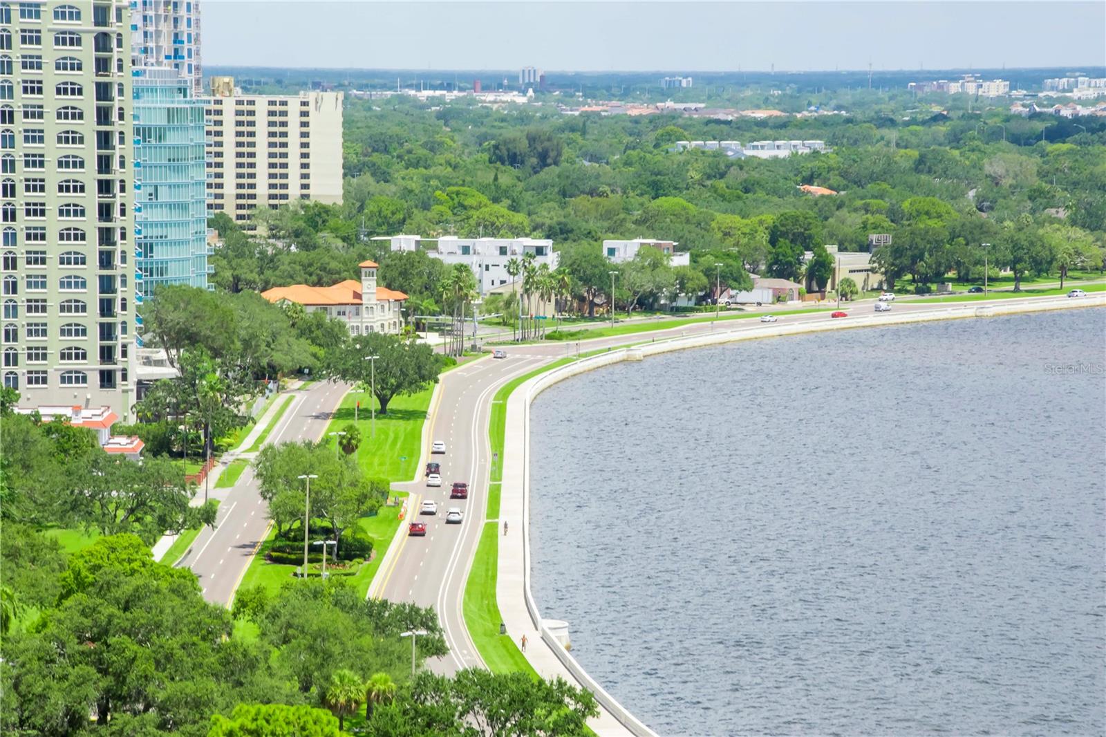 VIRAGE BAYSHORE - Residential