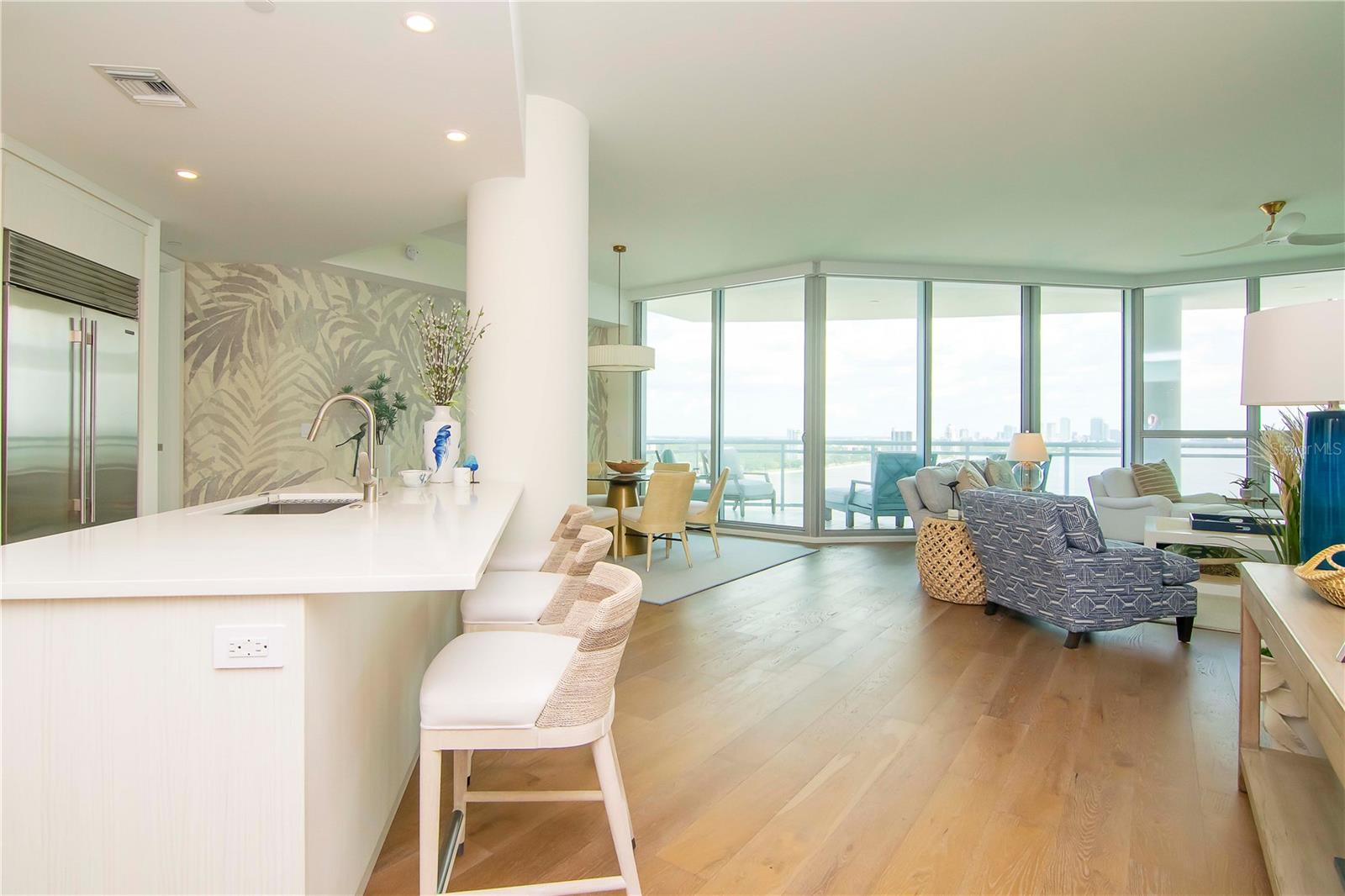 VIRAGE BAYSHORE - Residential