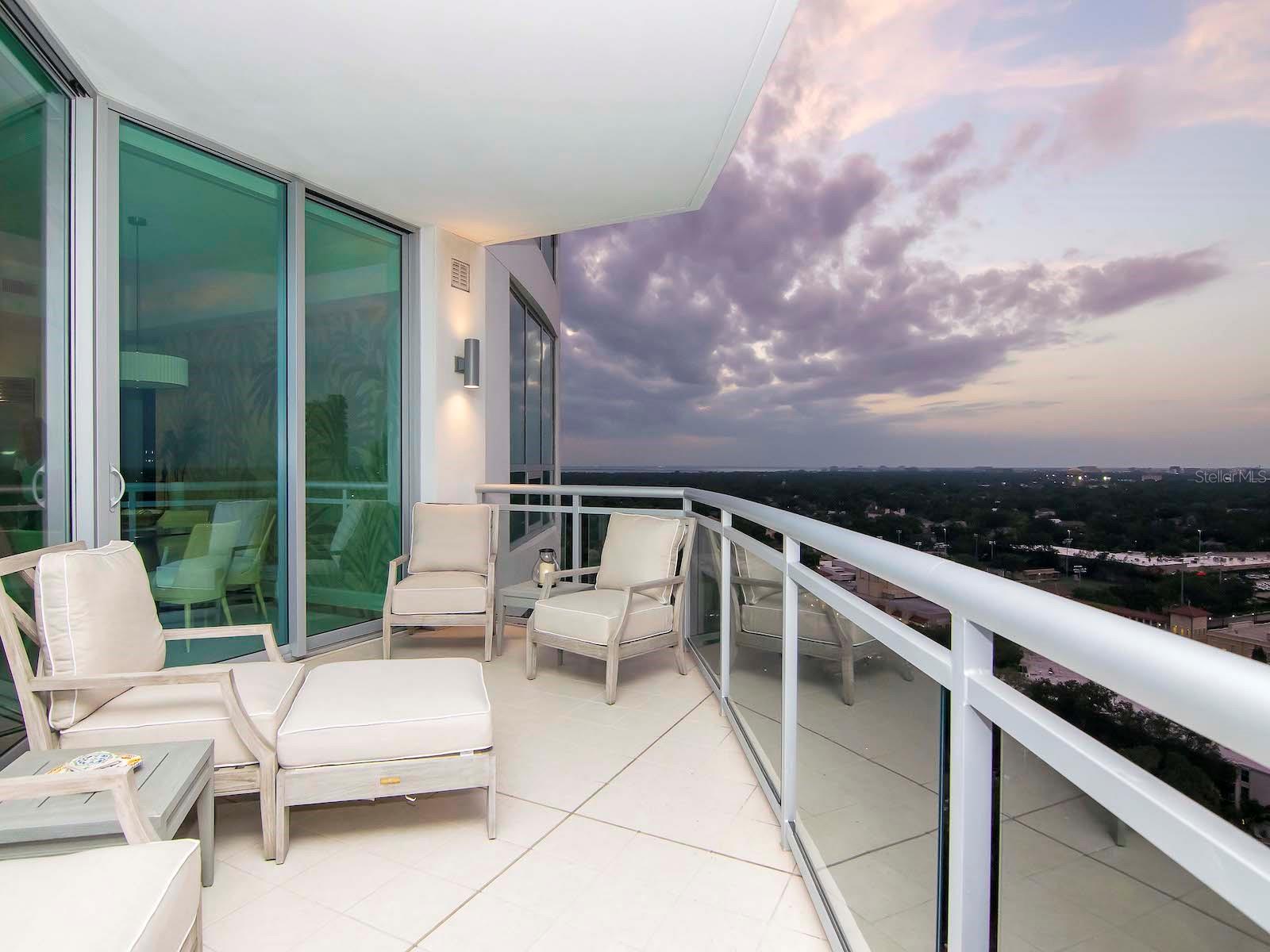 VIRAGE BAYSHORE - Residential