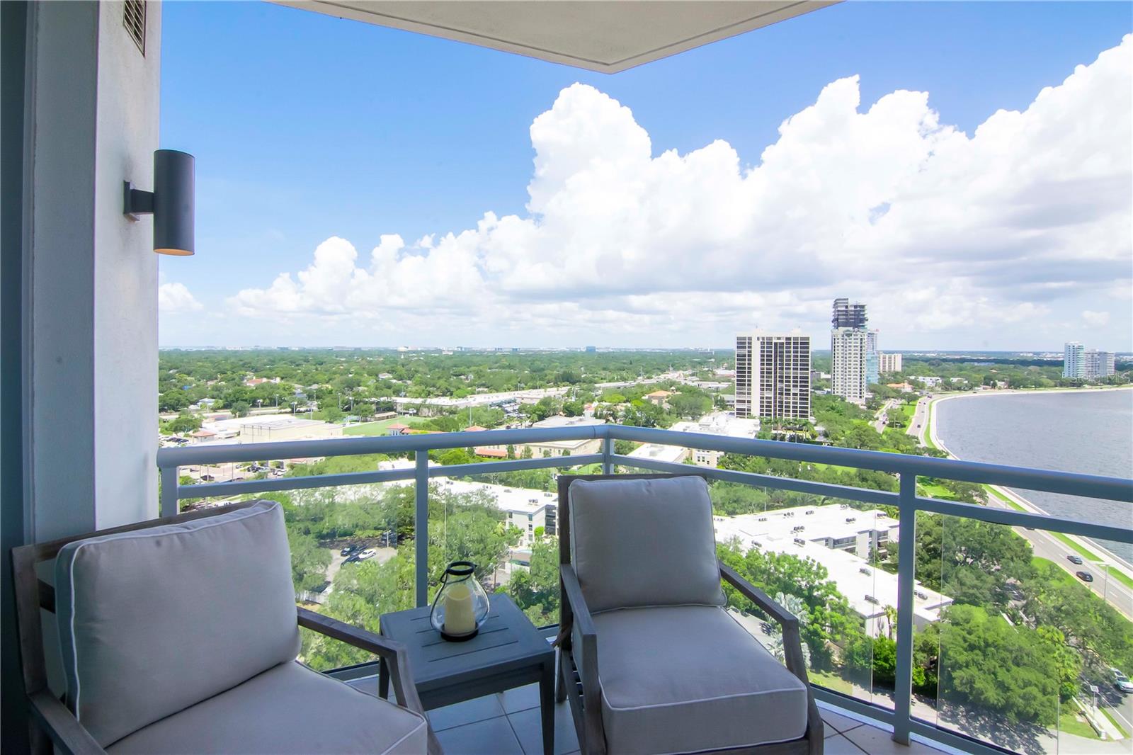 VIRAGE BAYSHORE - Residential