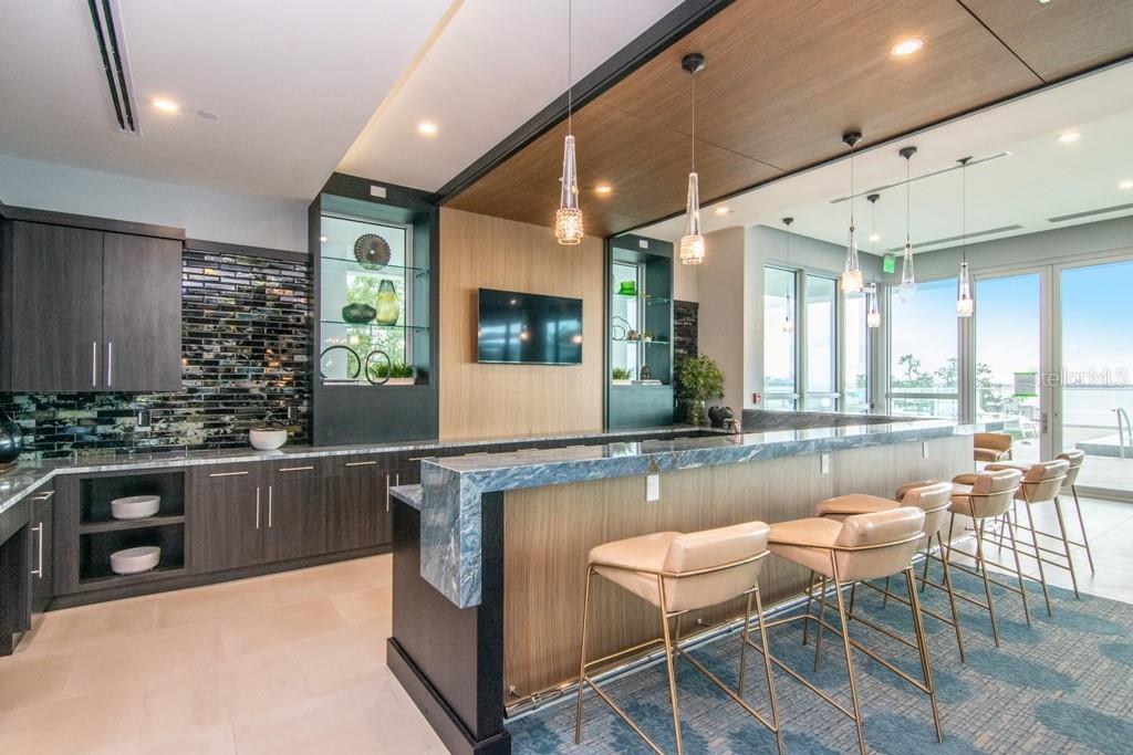 VIRAGE BAYSHORE - Residential