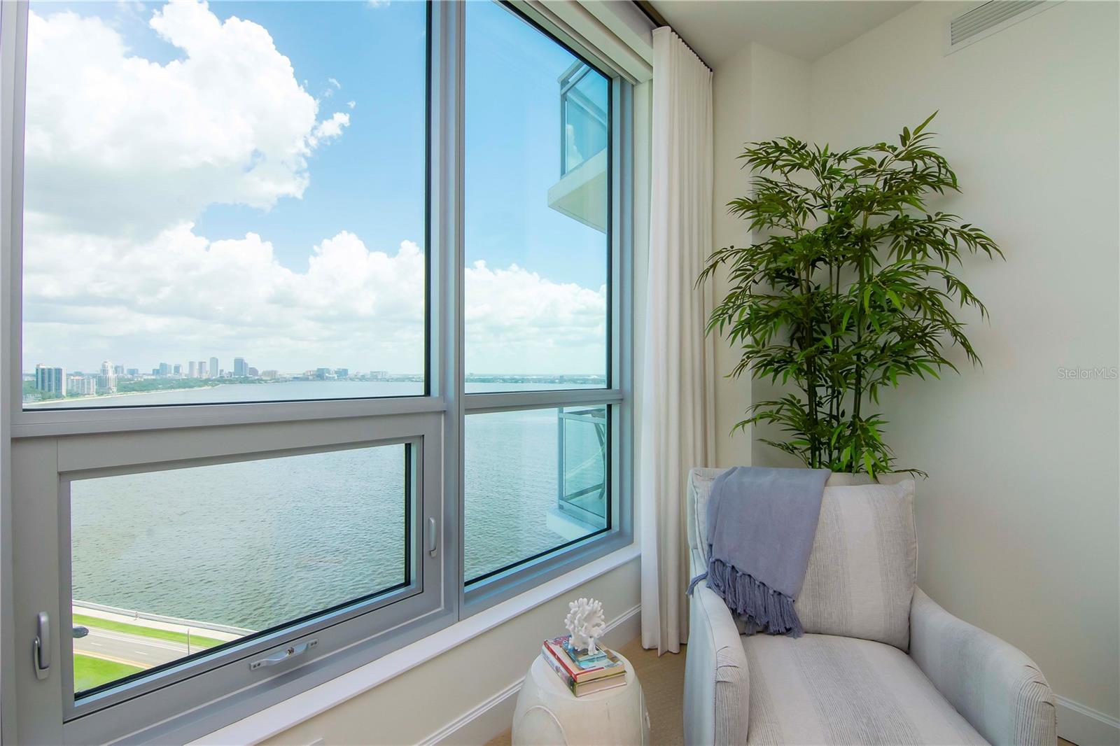 VIRAGE BAYSHORE - Residential