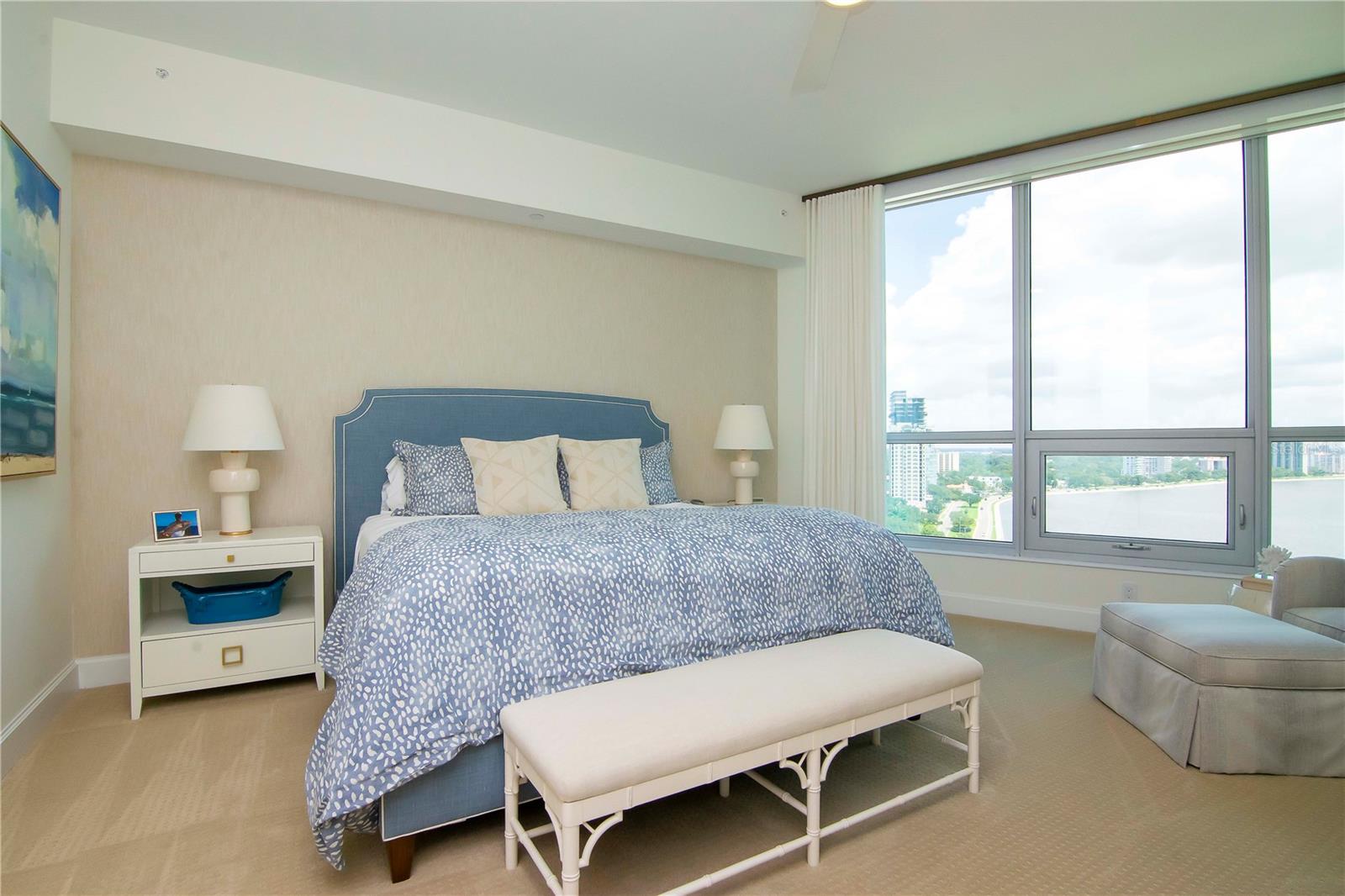 VIRAGE BAYSHORE - Residential