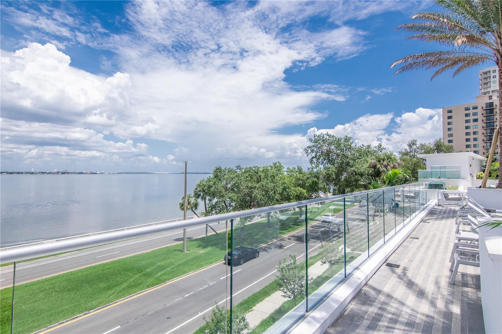 VIRAGE BAYSHORE - Residential