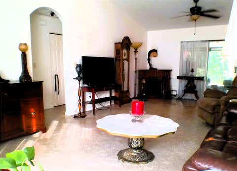 Tiny photo for 10 Sequoia Drive Trace, Ocklawaha, FL 32179 (MLS # OM724330)