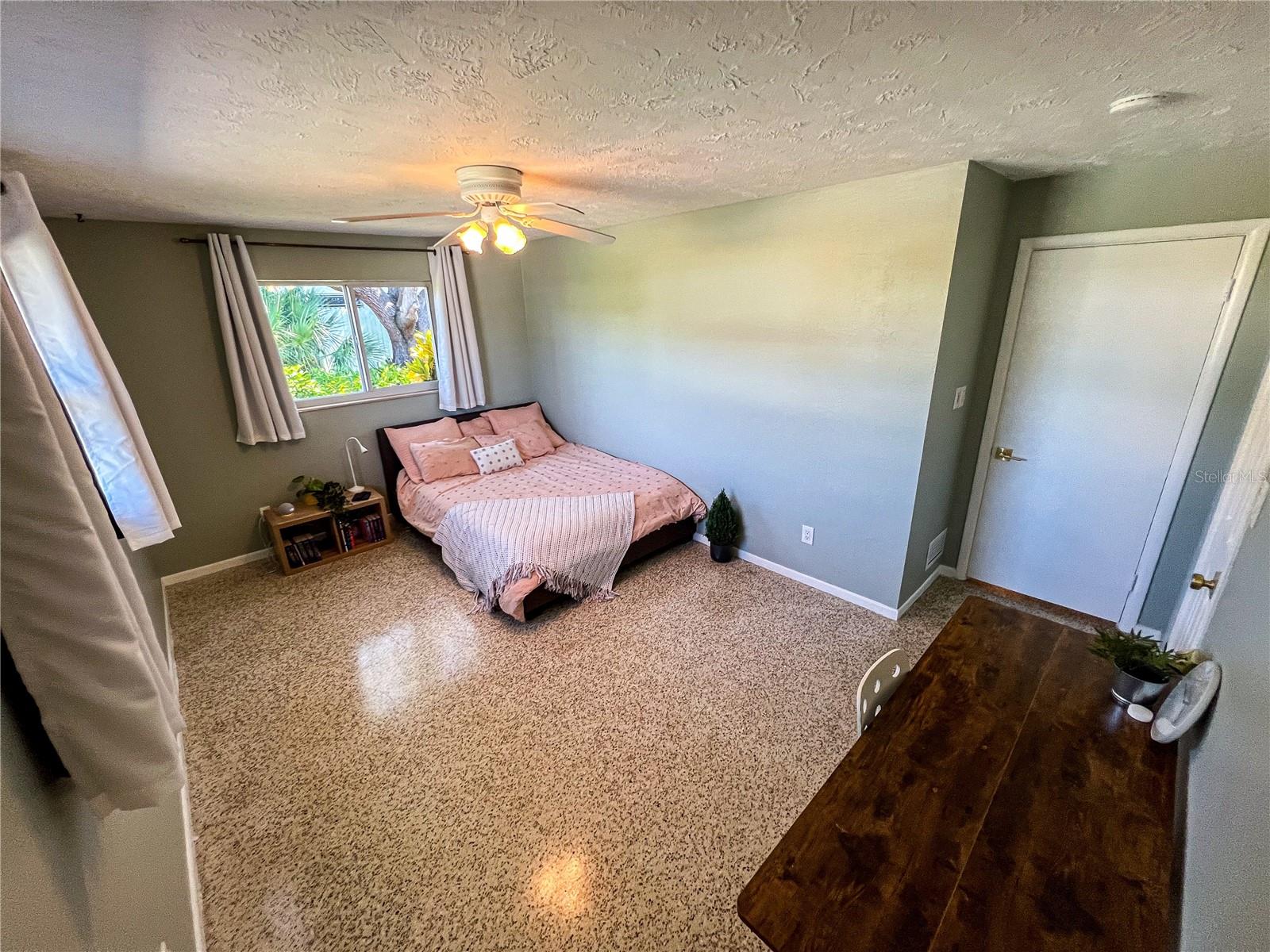 SOUTH GATE - Residential Lease