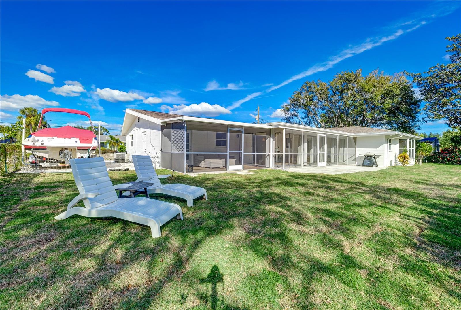 SOUTH GATE - Residential Lease