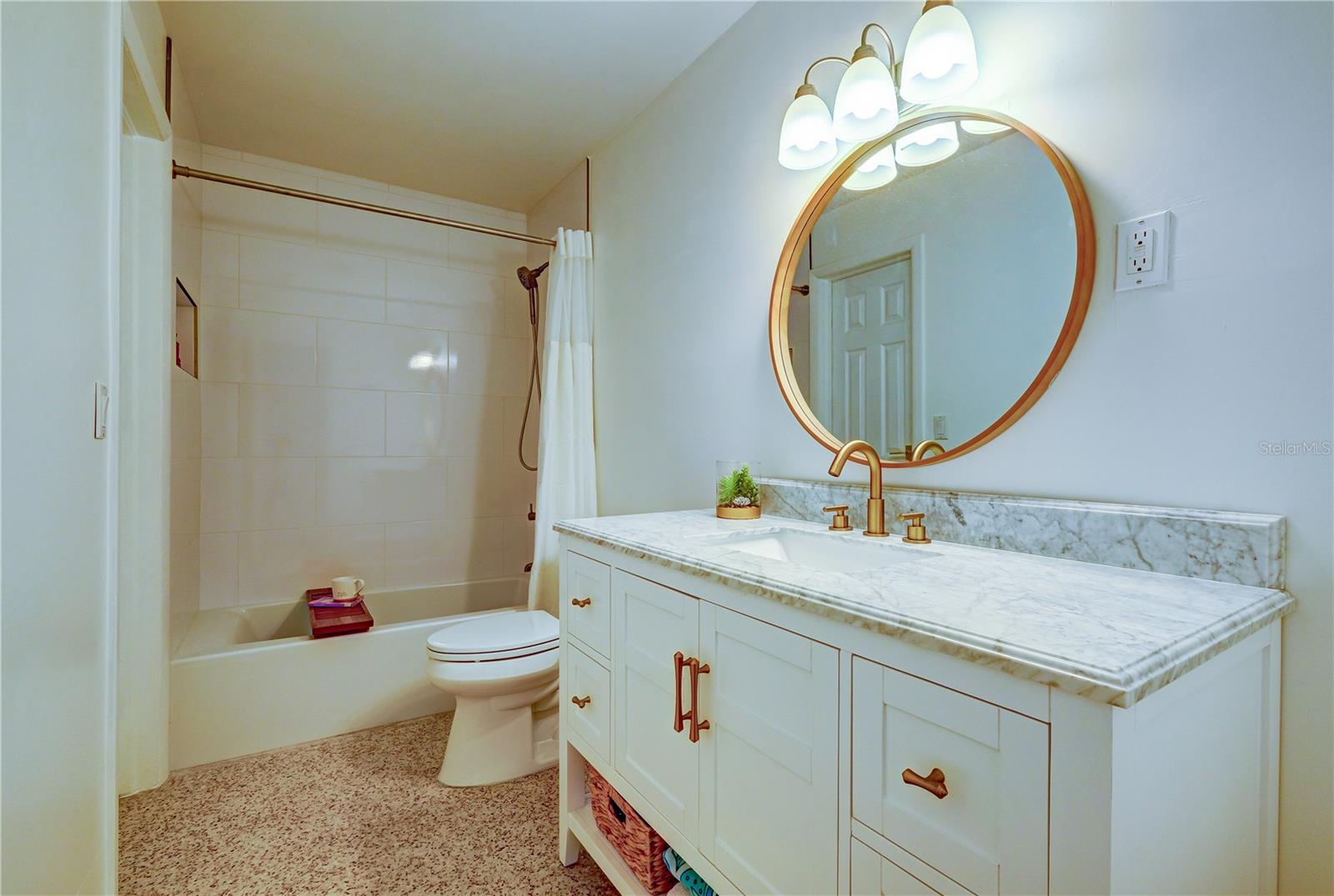 SOUTH GATE - Residential Lease