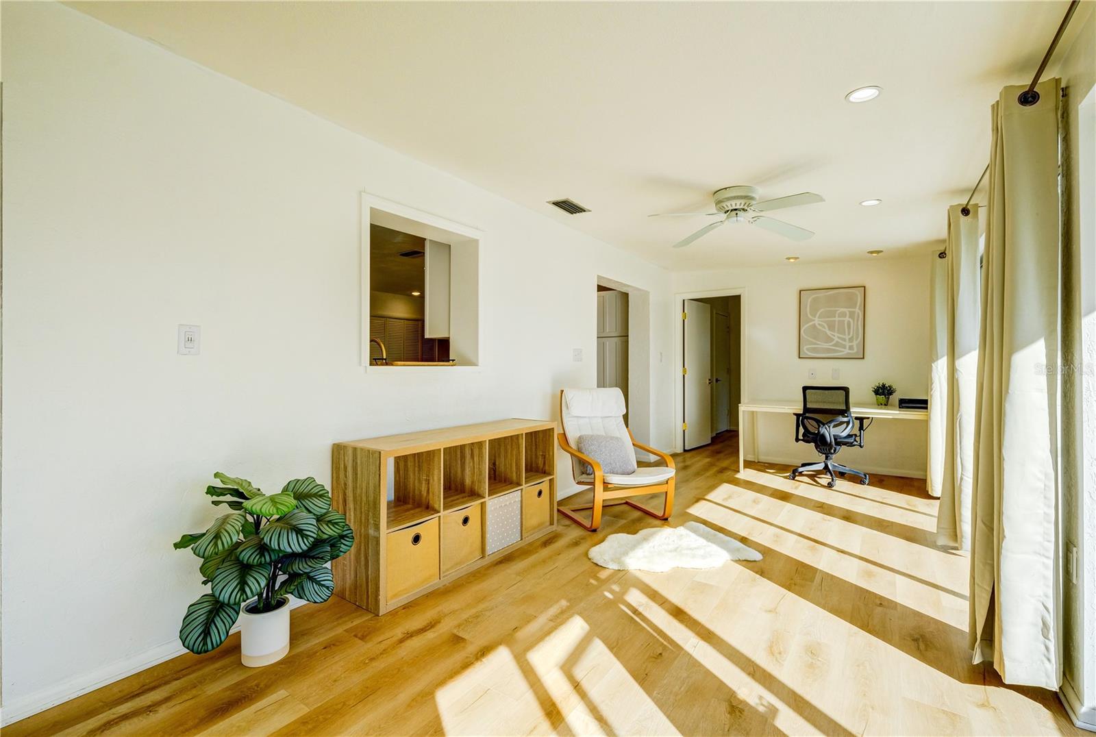 SOUTH GATE - Residential Lease