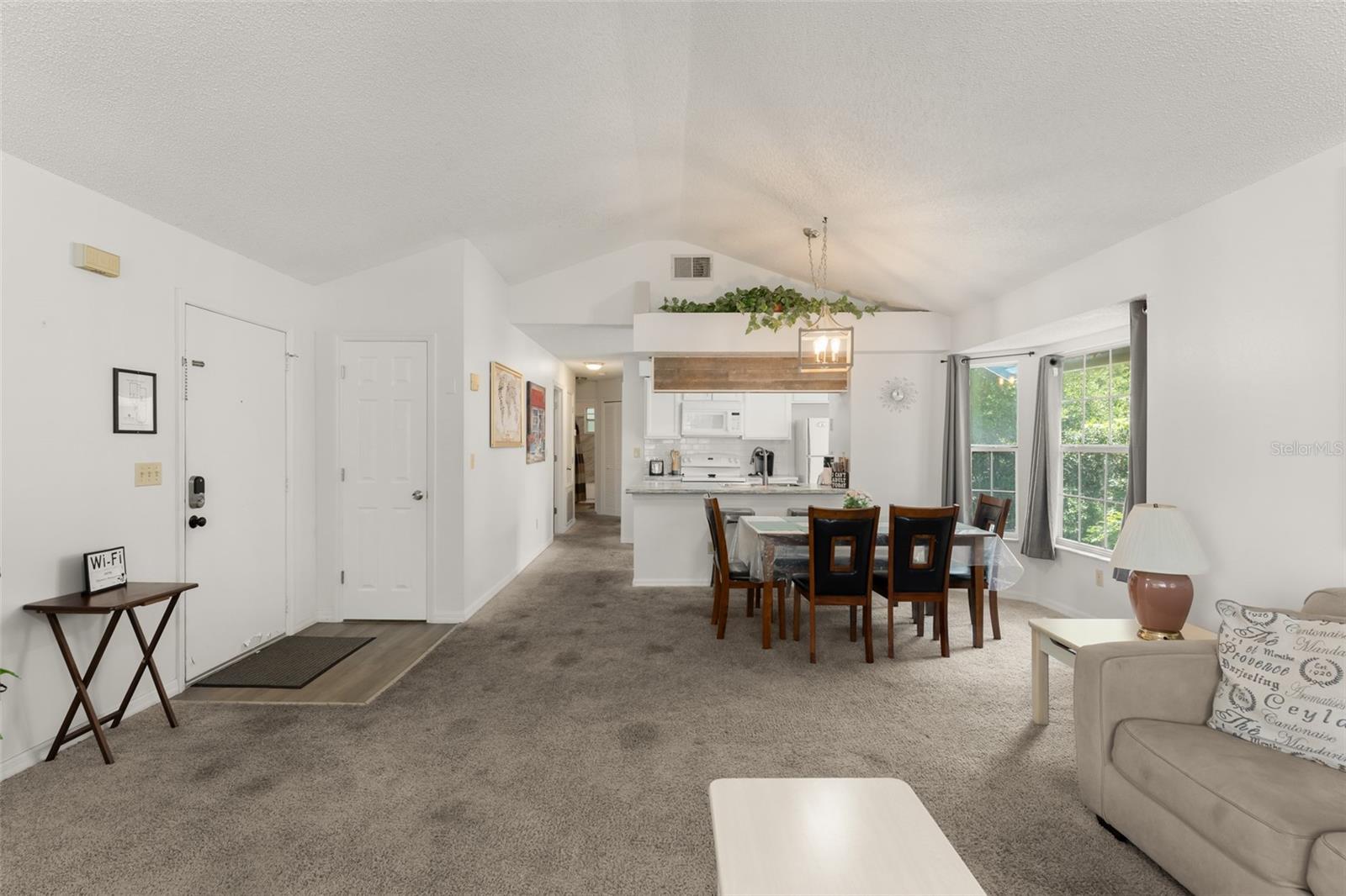 VILLAS AT SOMERSET THE - Residential