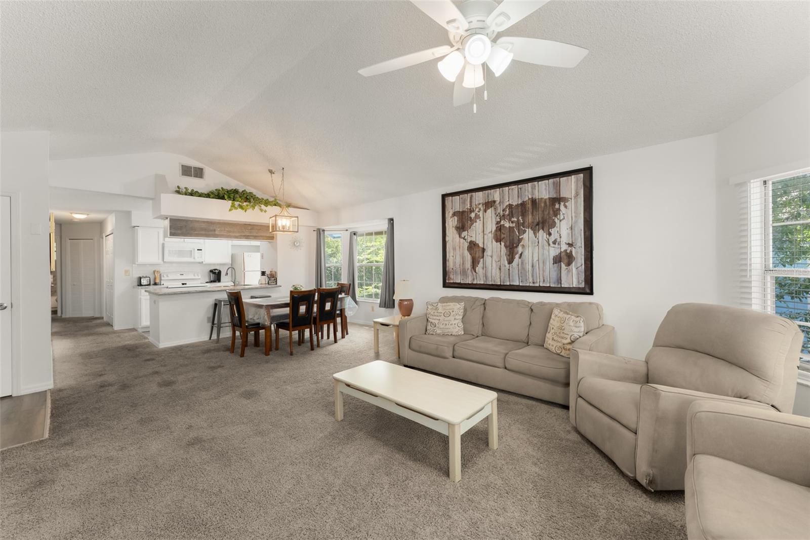 VILLAS AT SOMERSET THE - Residential