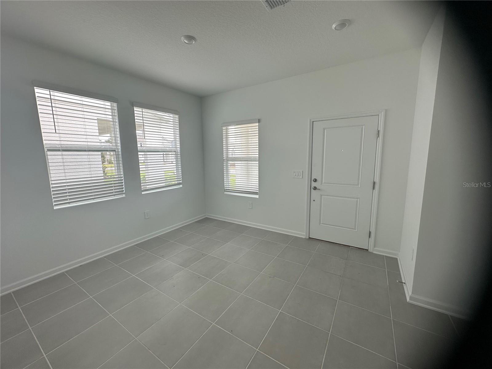 BRIDGEWALK/SPRINGHEAD LAKES 40S - Residential Lease