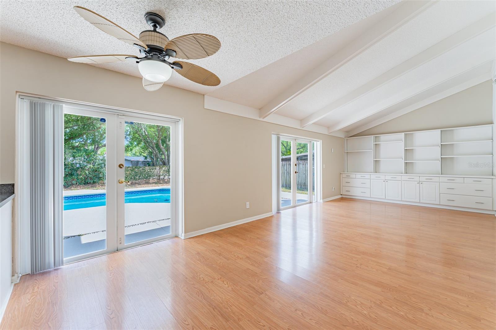 NORTHDALE SEC F UNIT 1 - Residential Lease