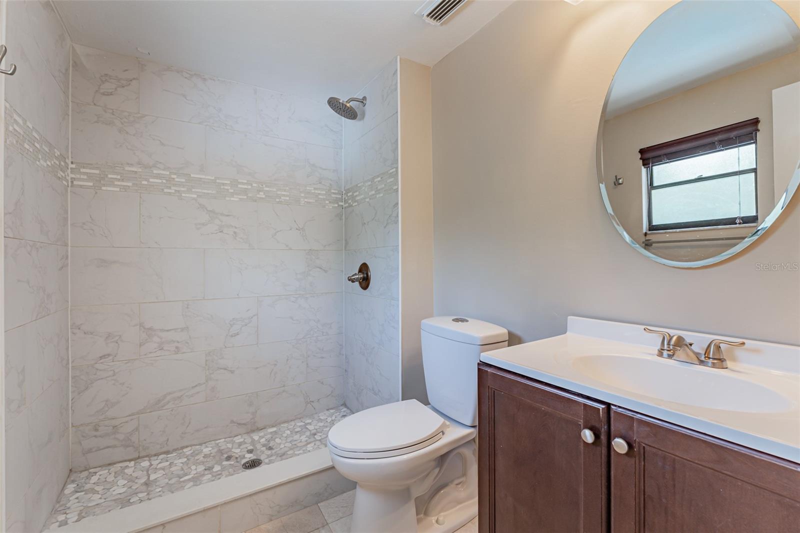 NORTHDALE SEC F UNIT 1 - Residential Lease