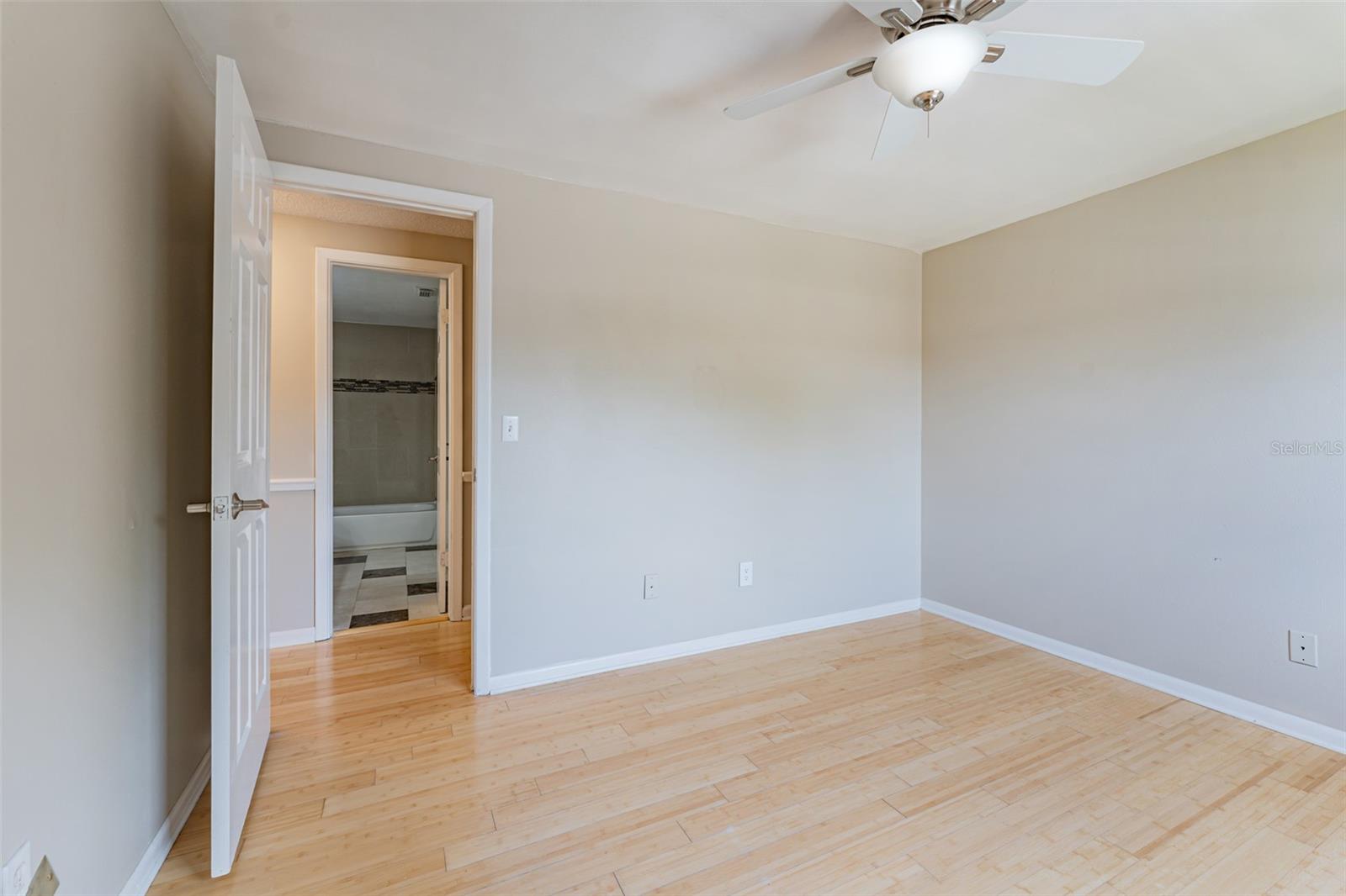 NORTHDALE SEC F UNIT 1 - Residential Lease