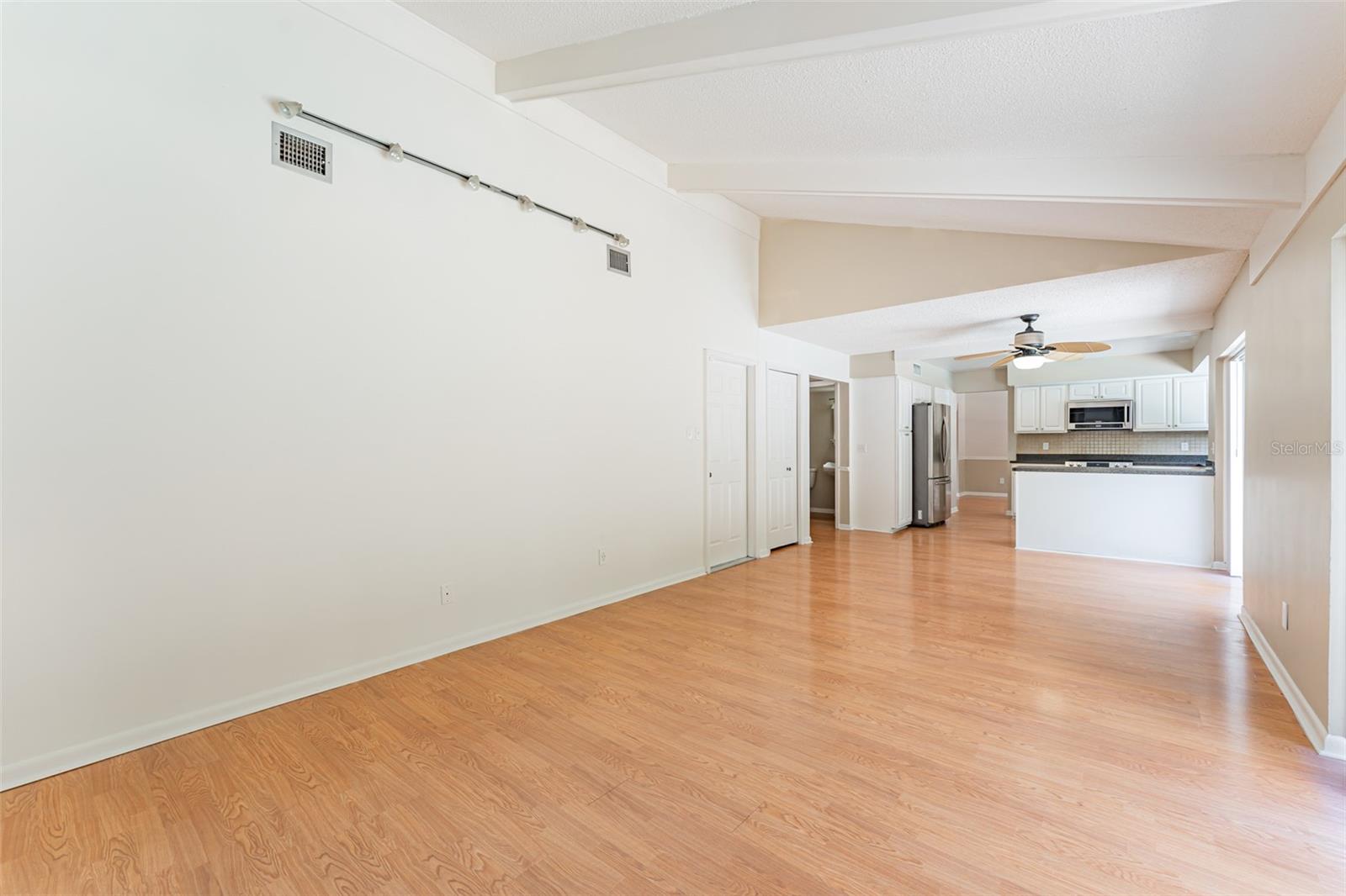 NORTHDALE SEC F UNIT 1 - Residential Lease