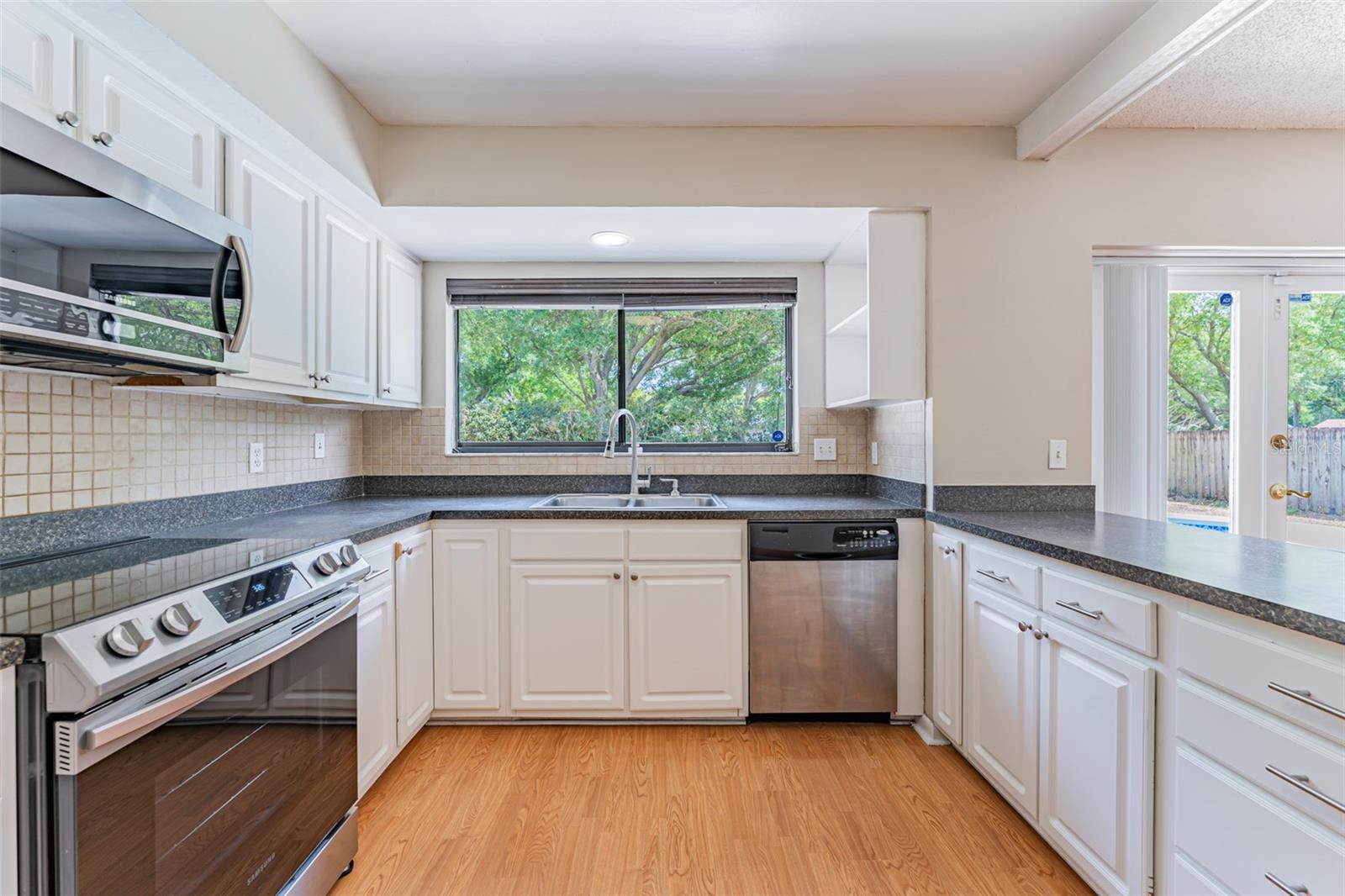 NORTHDALE SEC F UNIT 1 - Residential Lease