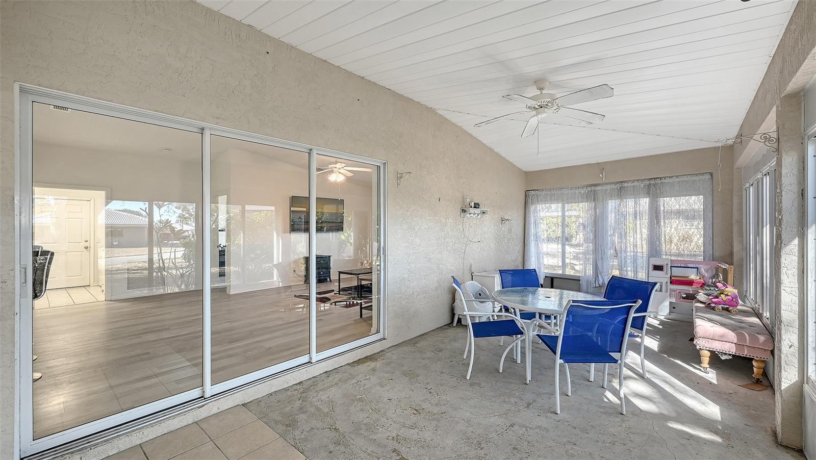 SORRENTO VILLAS 6 - Residential