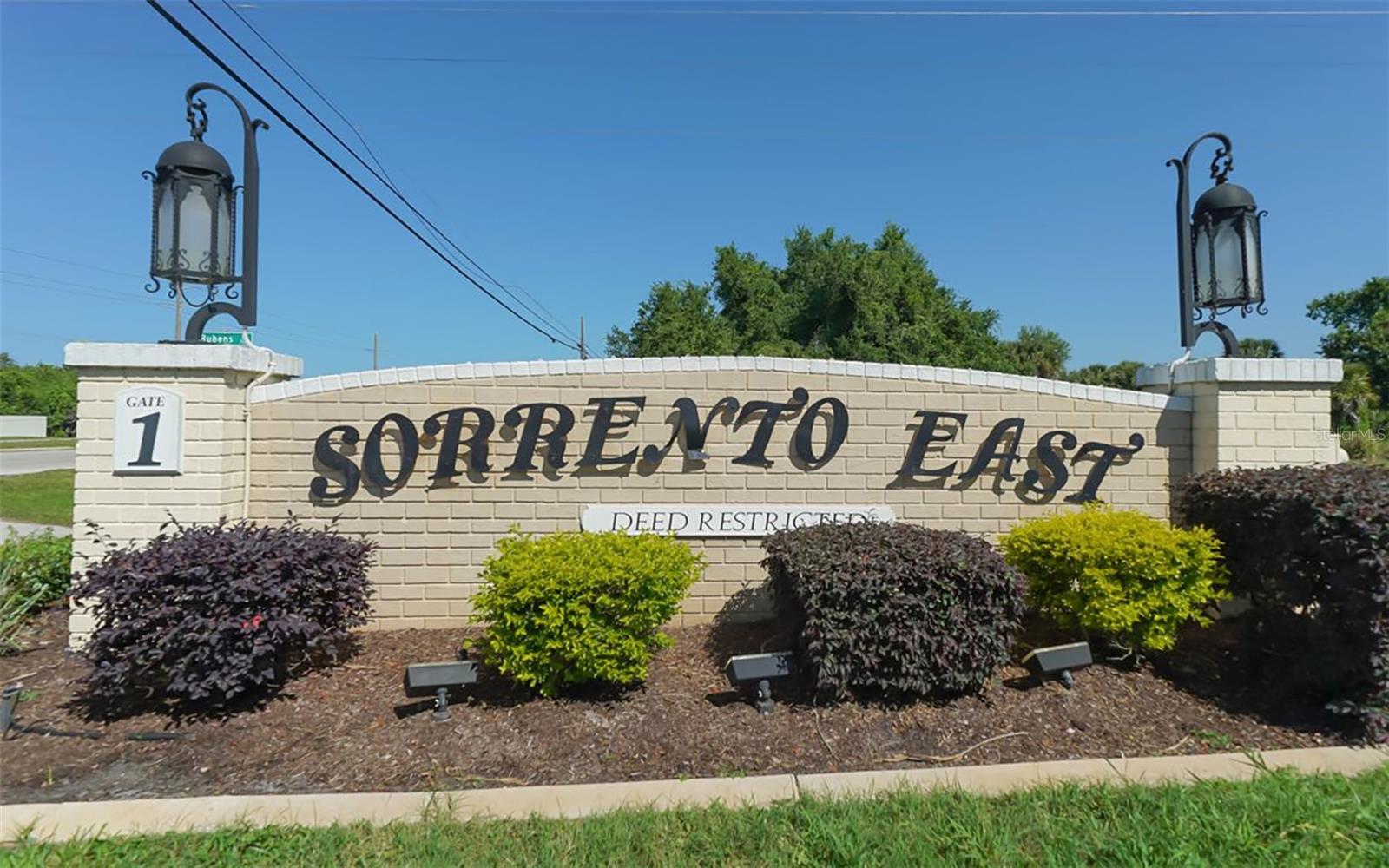 SORRENTO VILLAS 6 - Residential