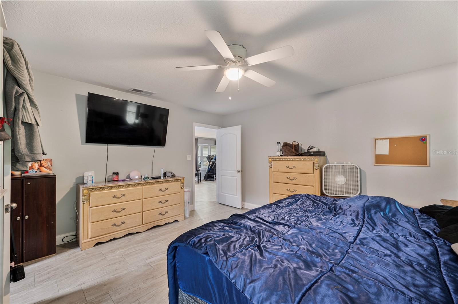 QUEENS POINT - Residential