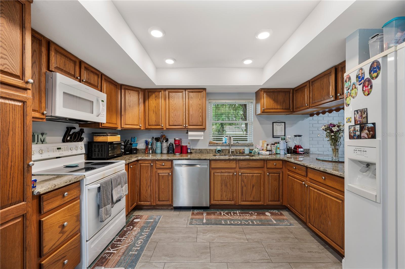 QUEENS POINT - Residential