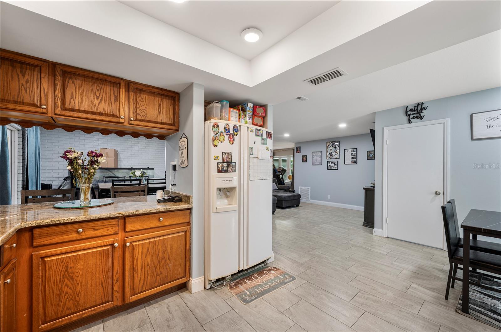 QUEENS POINT - Residential