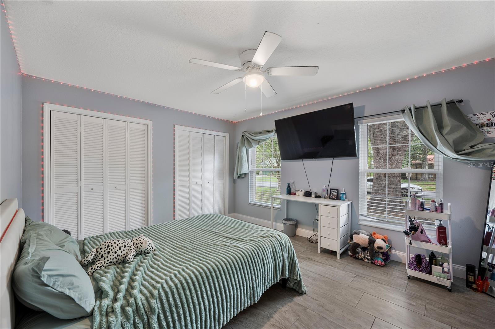 QUEENS POINT - Residential