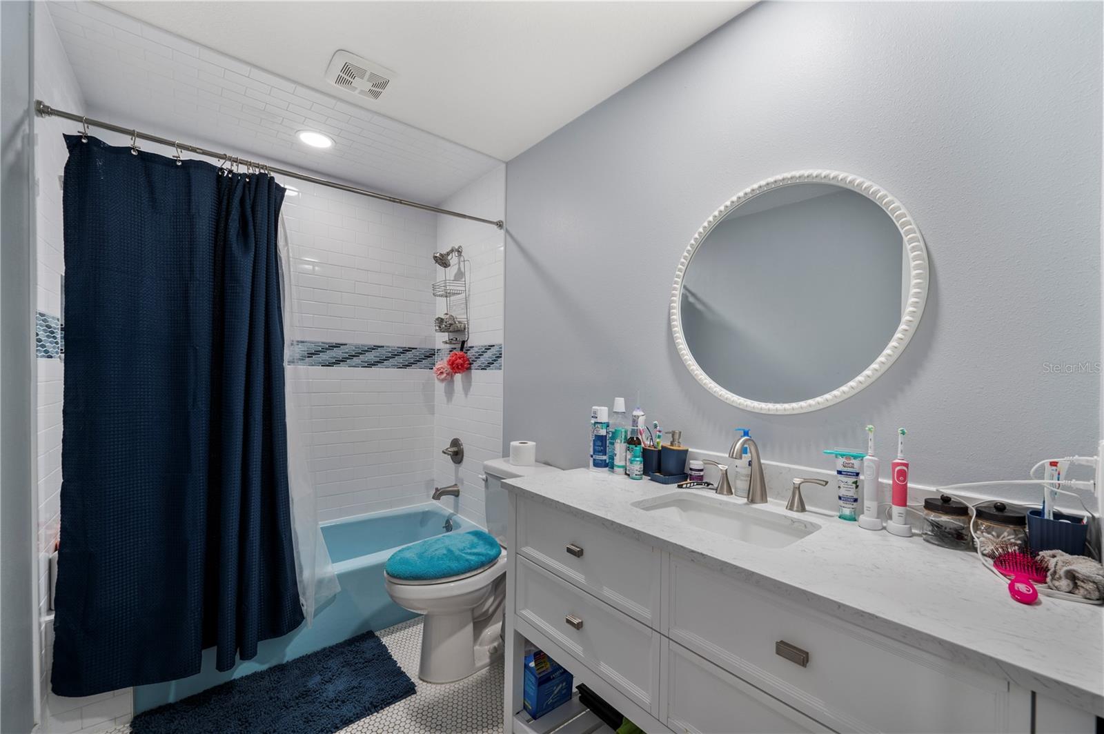 QUEENS POINT - Residential