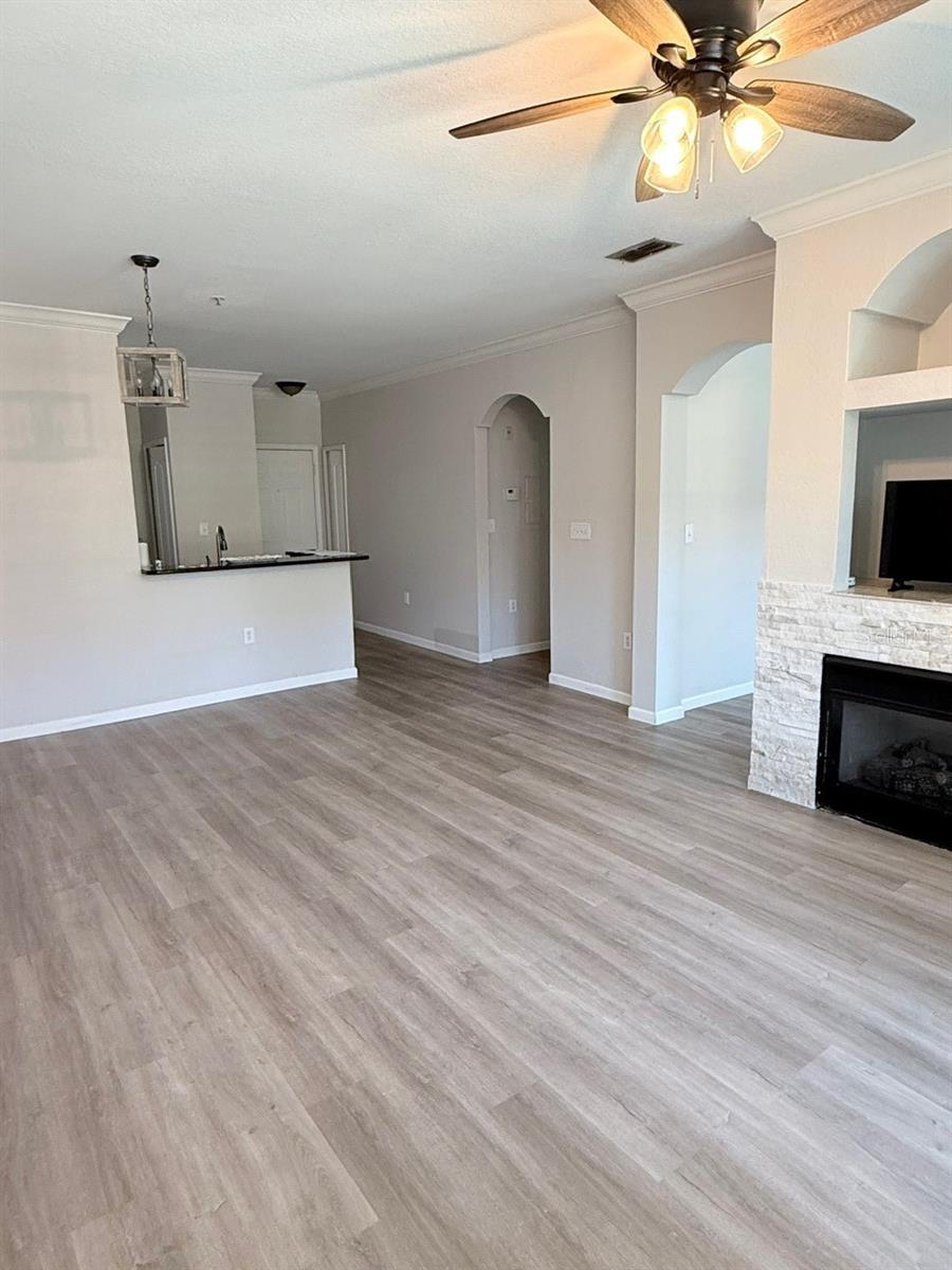 GRAND BELLAGIO AT BAYWATCH CONDO THE - Residential