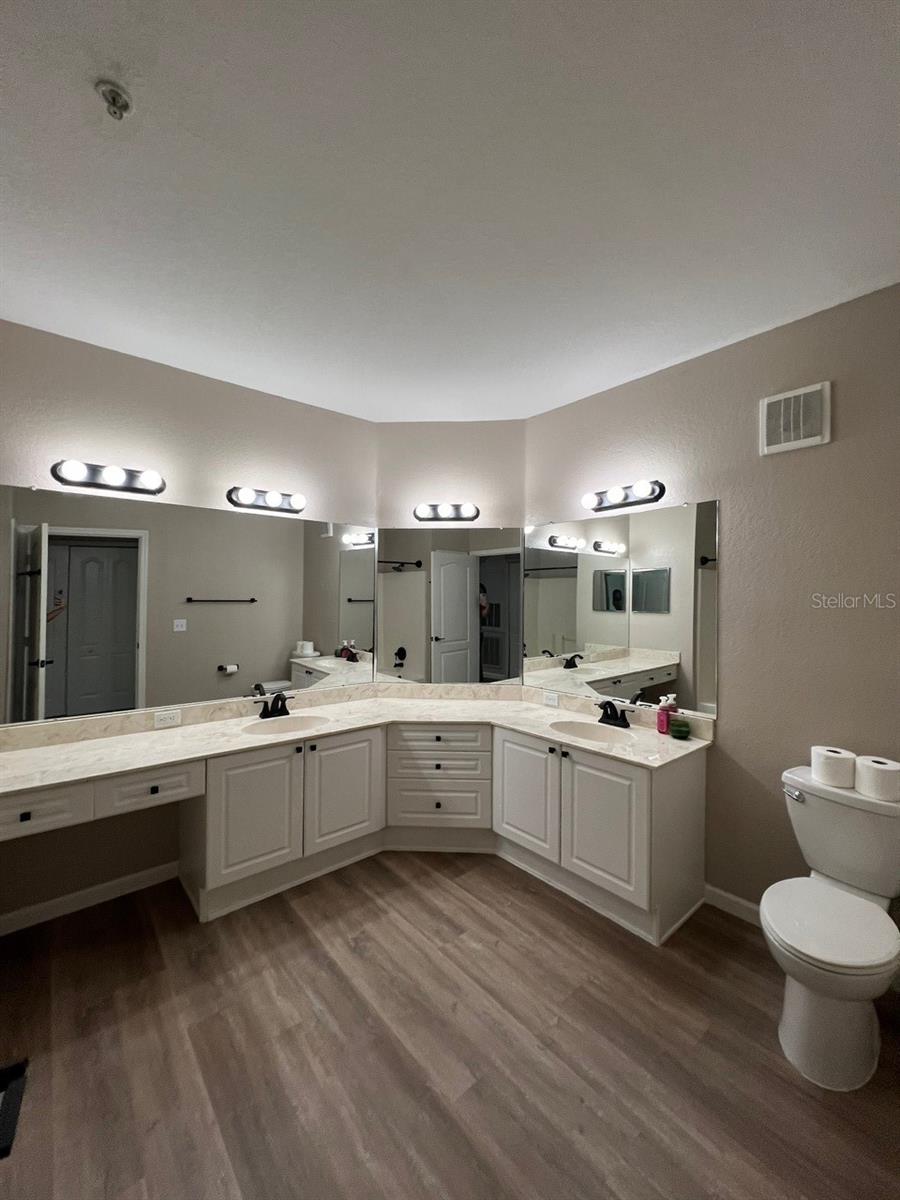 GRAND BELLAGIO AT BAYWATCH CONDO THE - Residential