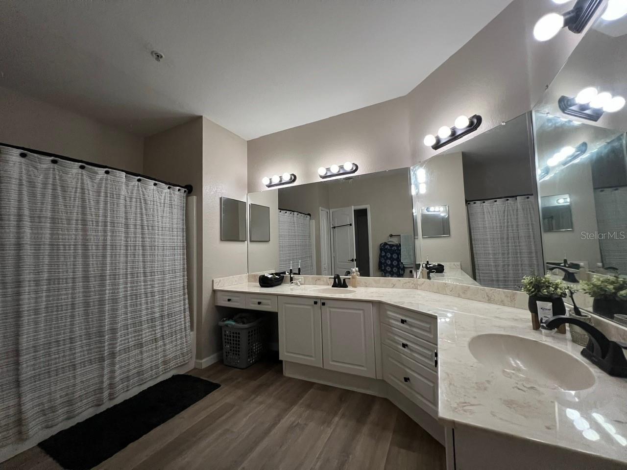 GRAND BELLAGIO AT BAYWATCH CONDO THE - Residential