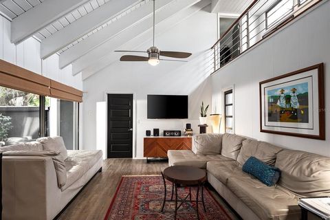 A home in LONGWOOD