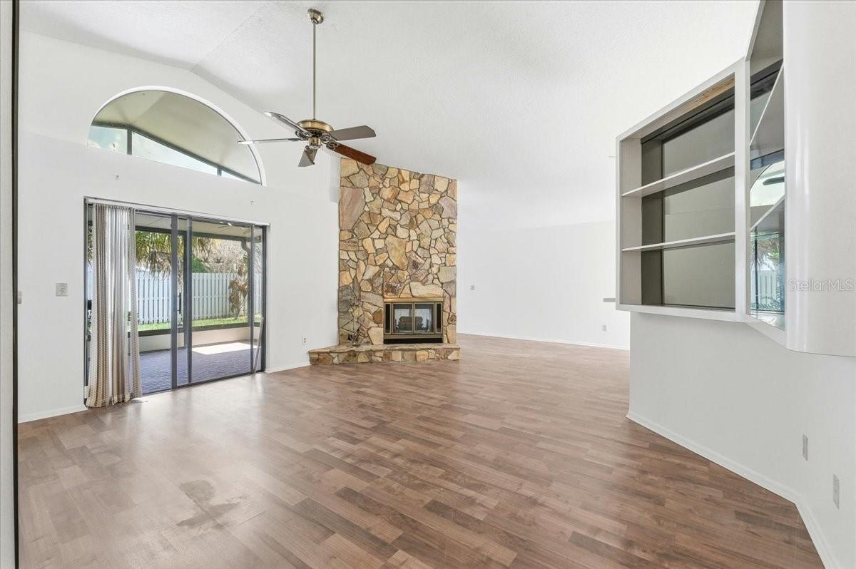 HUNTERS CREEK TR 150 PH 1 - Residential