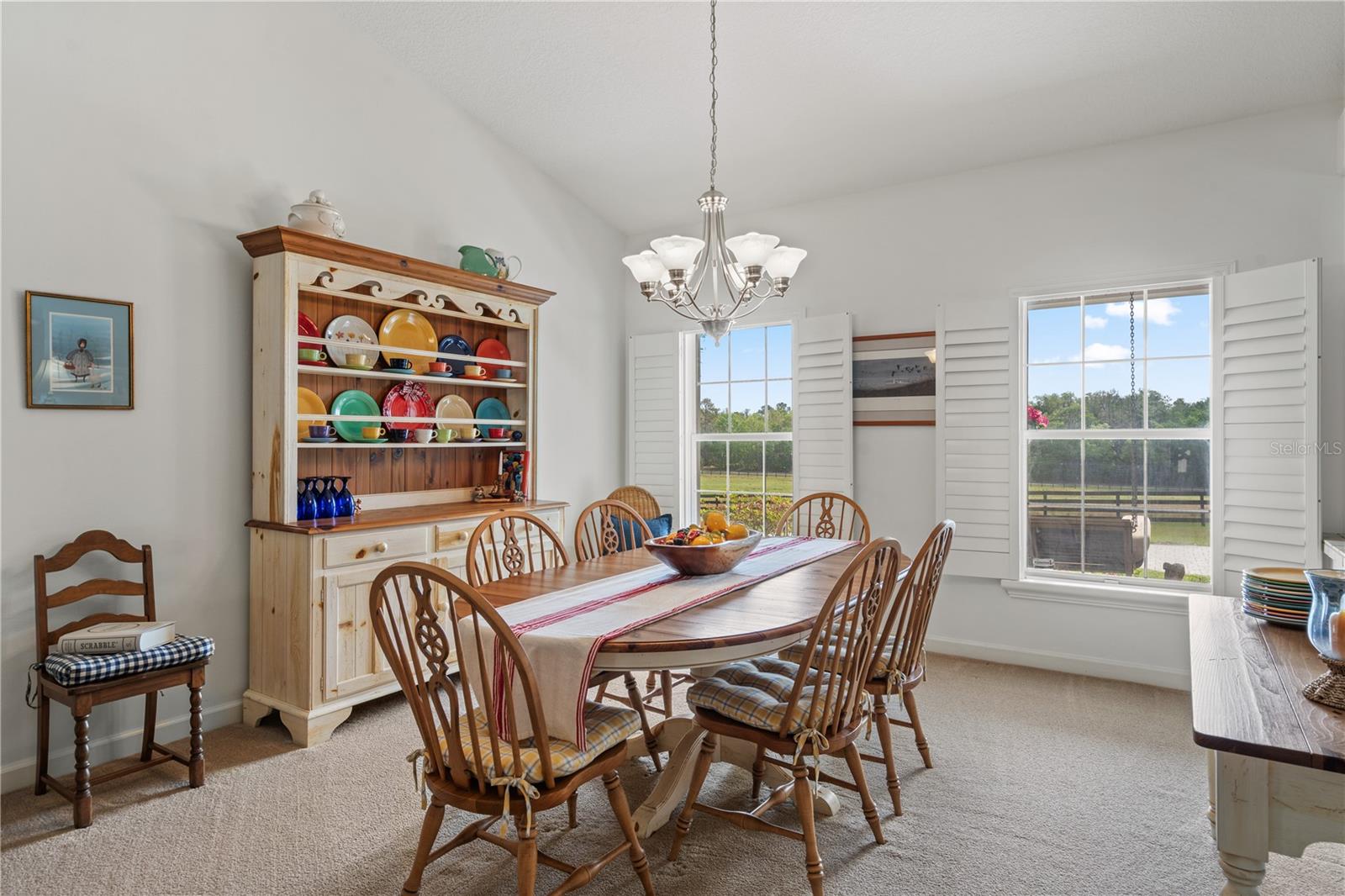 THAT PART OF SW1/2 OF NW1/4 OF NW1/4 LYING W OF SR - Residential