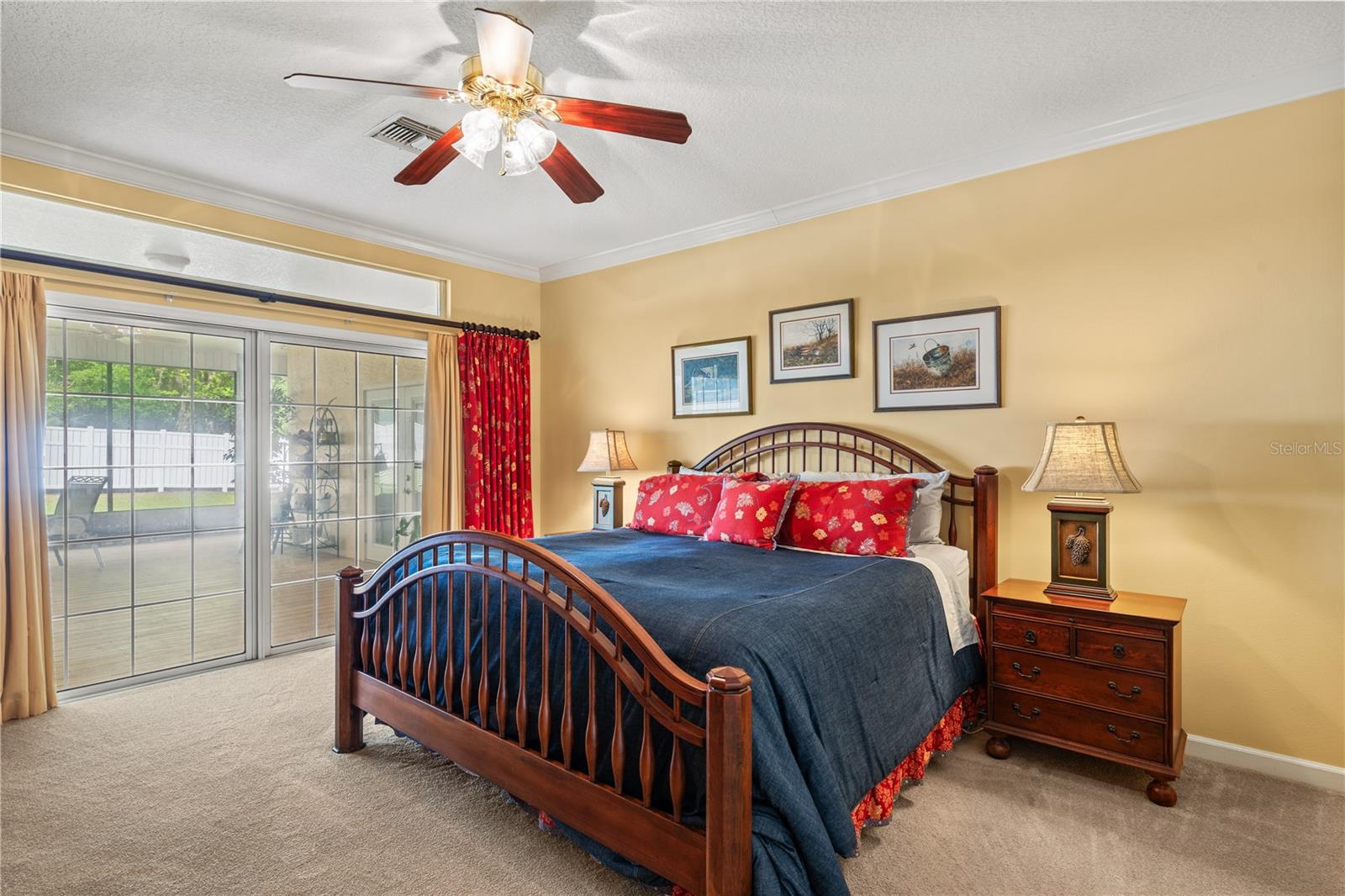 THAT PART OF SW1/2 OF NW1/4 OF NW1/4 LYING W OF SR - Residential