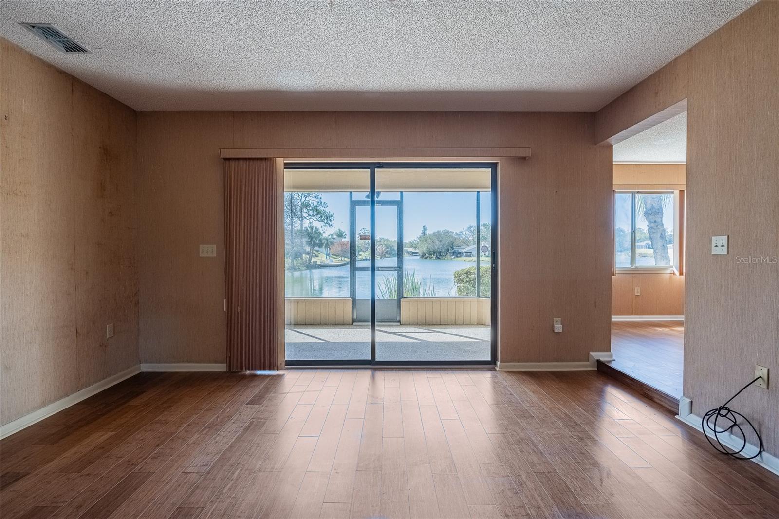 CANYON LAKE VILLAS - Residential