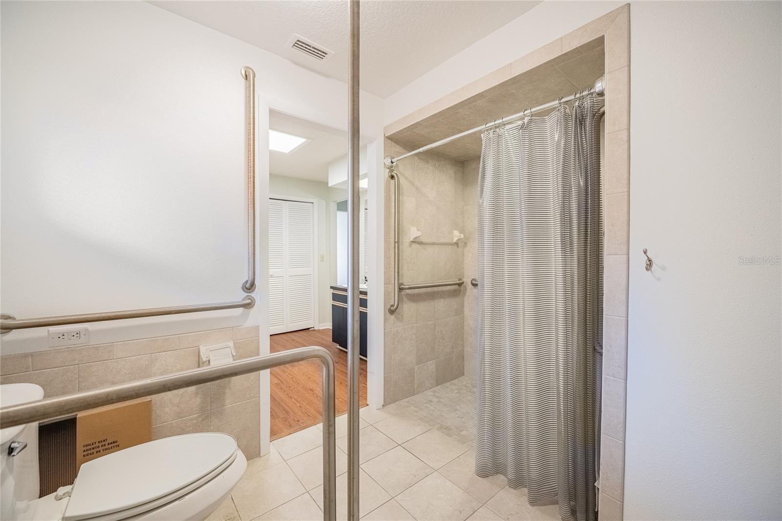 CANYON LAKE VILLAS - Residential